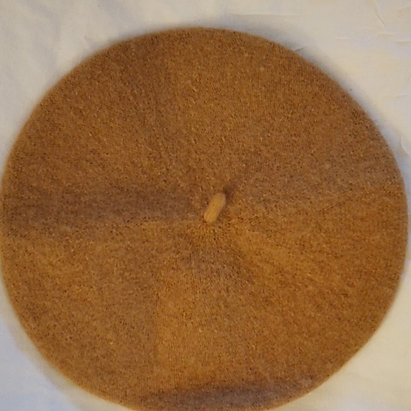 Tan beret or Tam hat - Picture 3 of 5